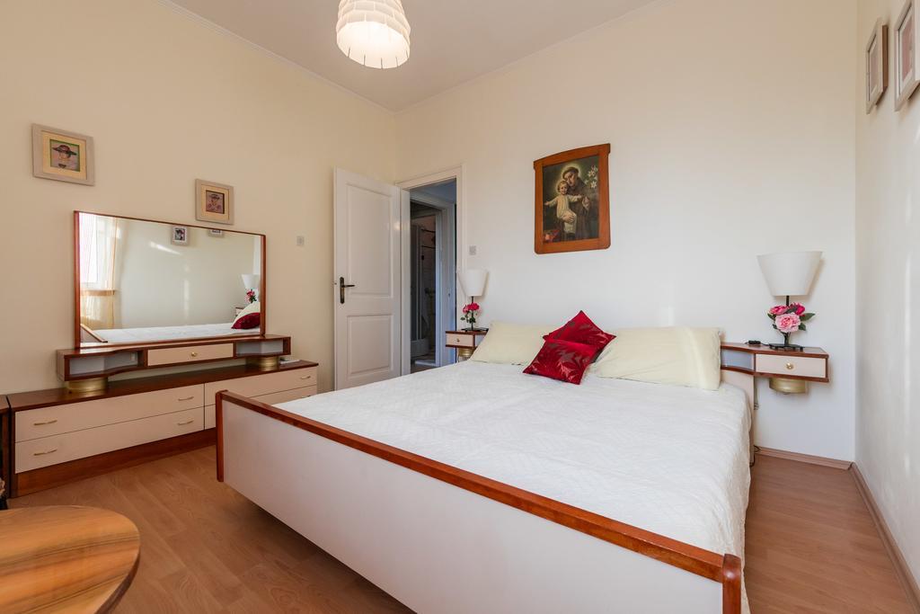 Apartments Kastelani Komiža Extérieur photo