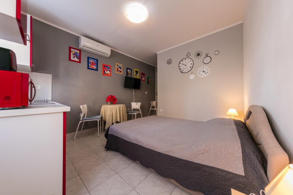 Apartments Kastelani Komiža Extérieur photo